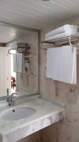 196673224 (Copy).jpg